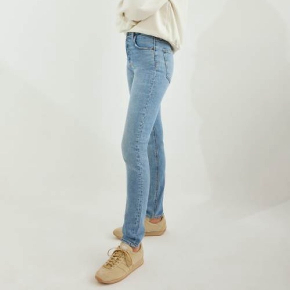 The Yoko High Rise Slim Jean - Light Blue - Picture 1 of 7